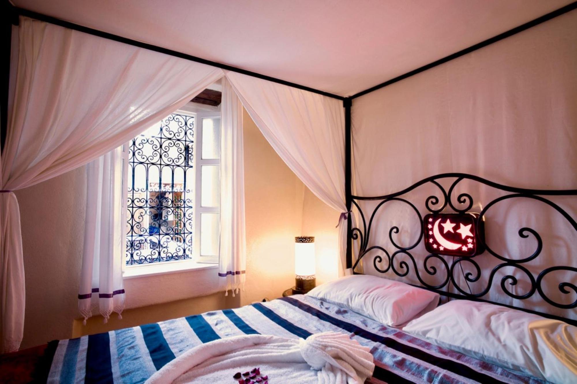 Au Riad Laylati เอสเซาอิรา ภายนอก รูปภาพ