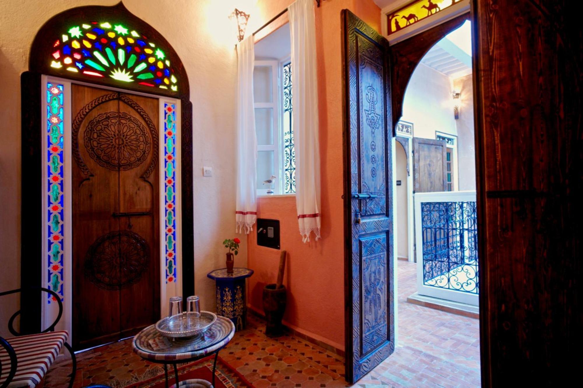 Au Riad Laylati เอสเซาอิรา ภายนอก รูปภาพ